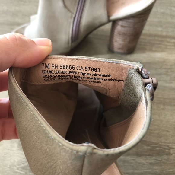 Caslon Peep Toe Heels / Sandals - Picture 8 of 12